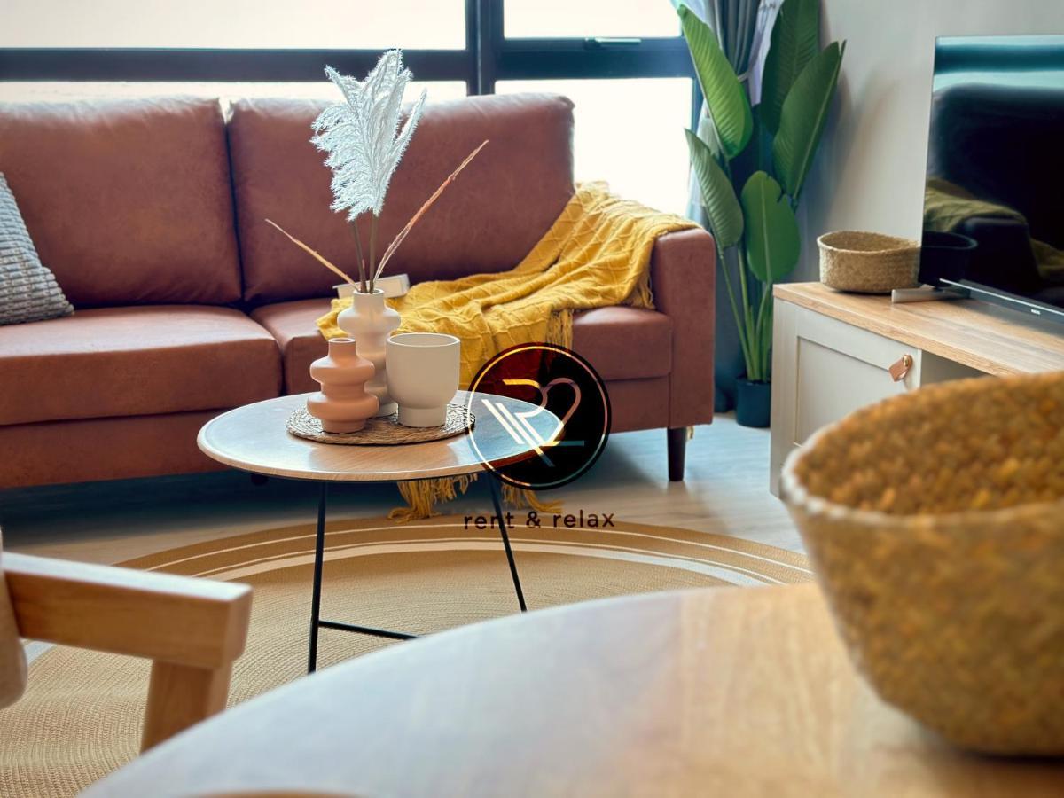 Sea&Pool View Stunning Homestay, Wifi, Netflix Near Malls, Jetty, Convenient Stores Кота Кинабалу Екстериор снимка